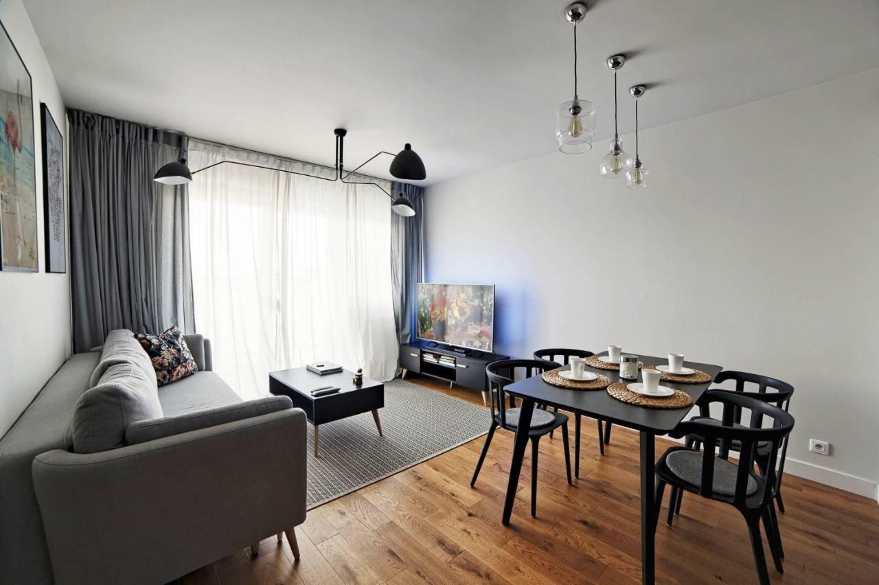 One Apartment Śrem Esterno foto