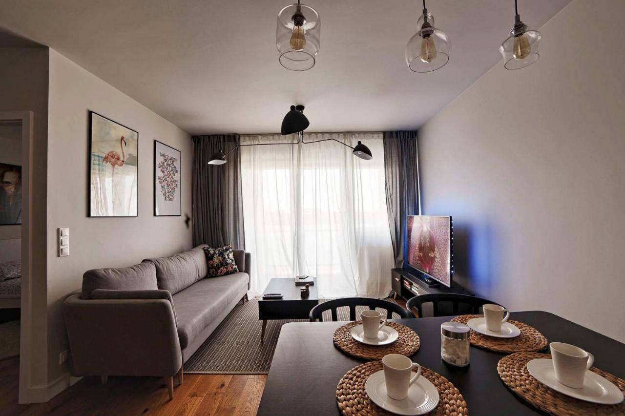 One Apartment Śrem Esterno foto